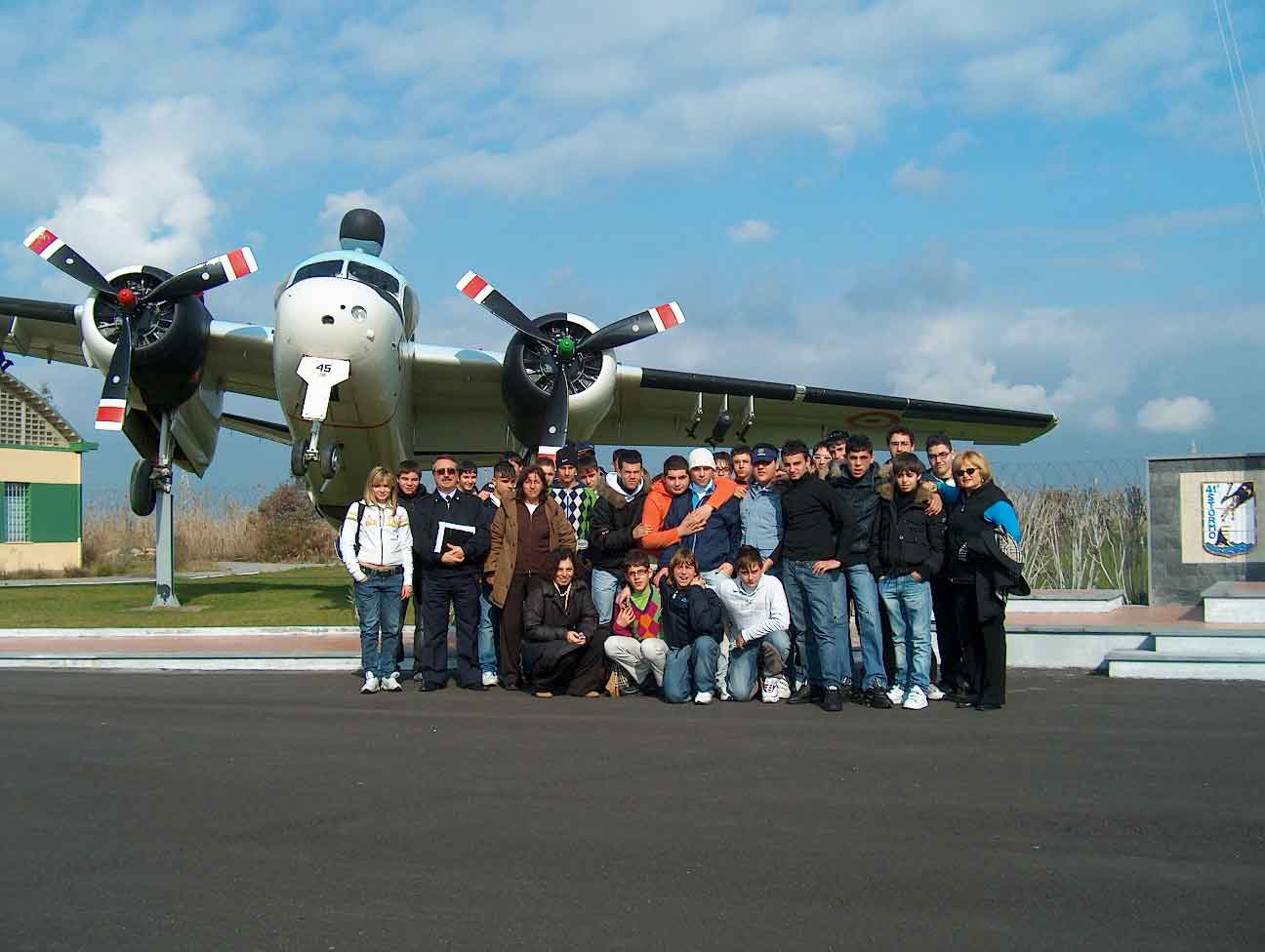 ALLIEVI DELL’ITI CANNIZZARO A SIGONELLA