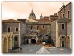 Mostra di giocattoli scientifici al cortile Platamone “Giocattoli e Scienza”
