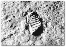 E’ morto Neil Armstrong, primo uomo sulla luna – Eroe della lunga corsa Usa-Urss.