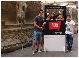 I cittadini mettono la faccia nello street promo: ‘Anch’io sto puntando a Lecce2019’