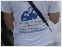 gli uomini passano le idee restano