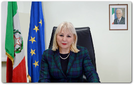 La dr.ssa Luisa Franzese Direttore dell’USR Campania, dispone che i contratti di supplenza del personale ATA fino al 31 agosto 2015 siano automaticamente prorogati senza soluzione di continuità a decorrere da domani 1 settembre 2015