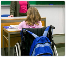 Bando per il reclutamento di figure professionali per la realizzazione di corsi di formazione per i collaboratori scolastici per assistenza di base agli alunni con disabilità – III Istituto Comprensivo di Giarre