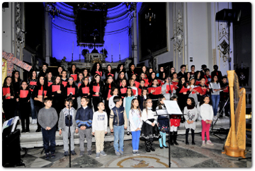 Concerto di Natale. Il Coro interscolastico ‘Vincenzo Bellini’ al Carmine