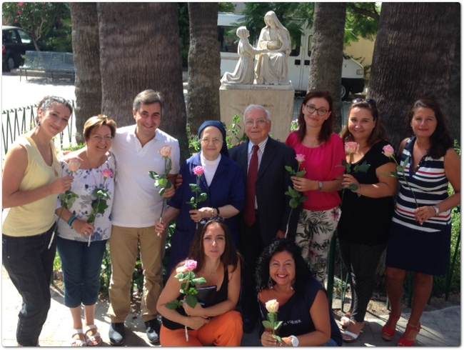 Dieci rose ai nuovi docenti dell’Istituto paritario San Vincenzo Catania
