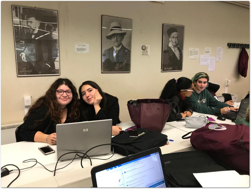Due studentesse del Marconi al secondo posto nella gara di Coding Girls