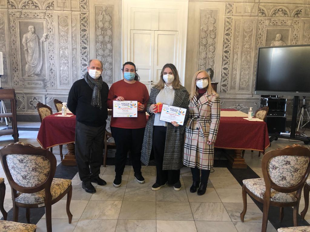 Primo premio al Convitto Cutelli  al concorso “Con lo sguardo del cuore 2021” nelle  sezioni “Fotografia” e “Disegno”