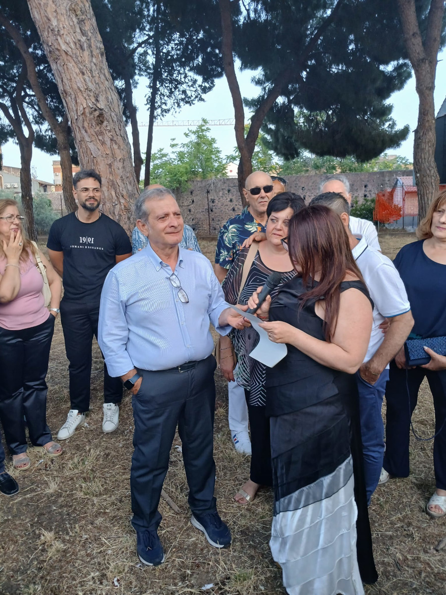 Il preside Antonio Massimino del Liceo Artistico Statale ‘Emilio Greco’, di Catania, va in pensione