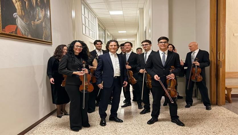 NATALE, La scuola diffonde musica e armonia nelle sedi istituzionali e negli ospedali. Dono generoso degli studenti del Liceo Musicale “Turrisi Colonna”